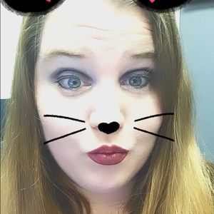 Meet your Posher, Allyson